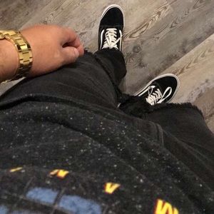 Meet your Posher, Jay